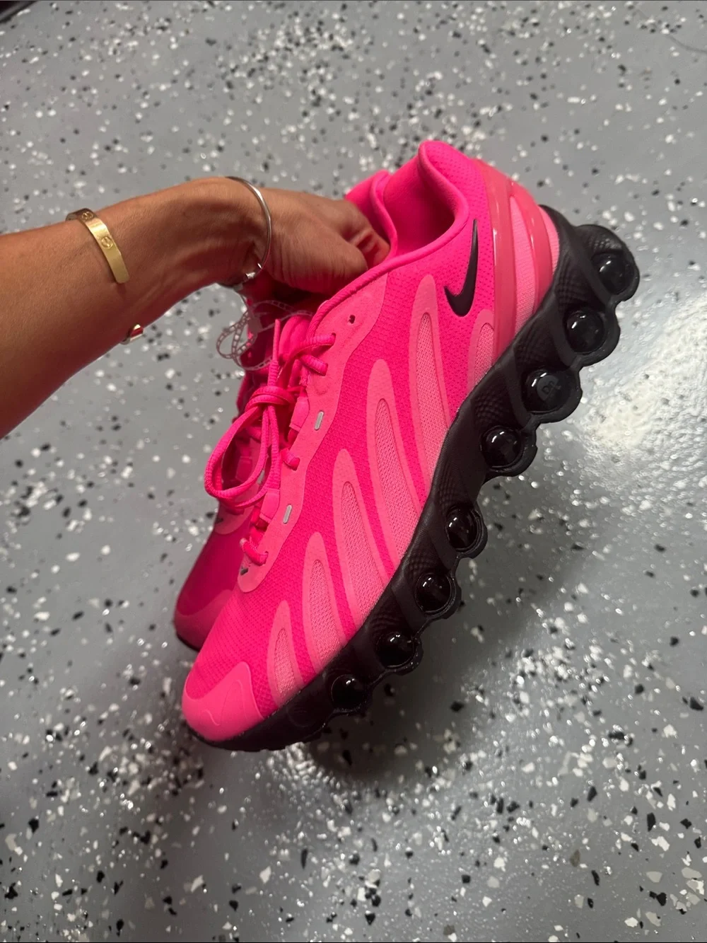 Nike Air Max DN8 Hyper Pink
